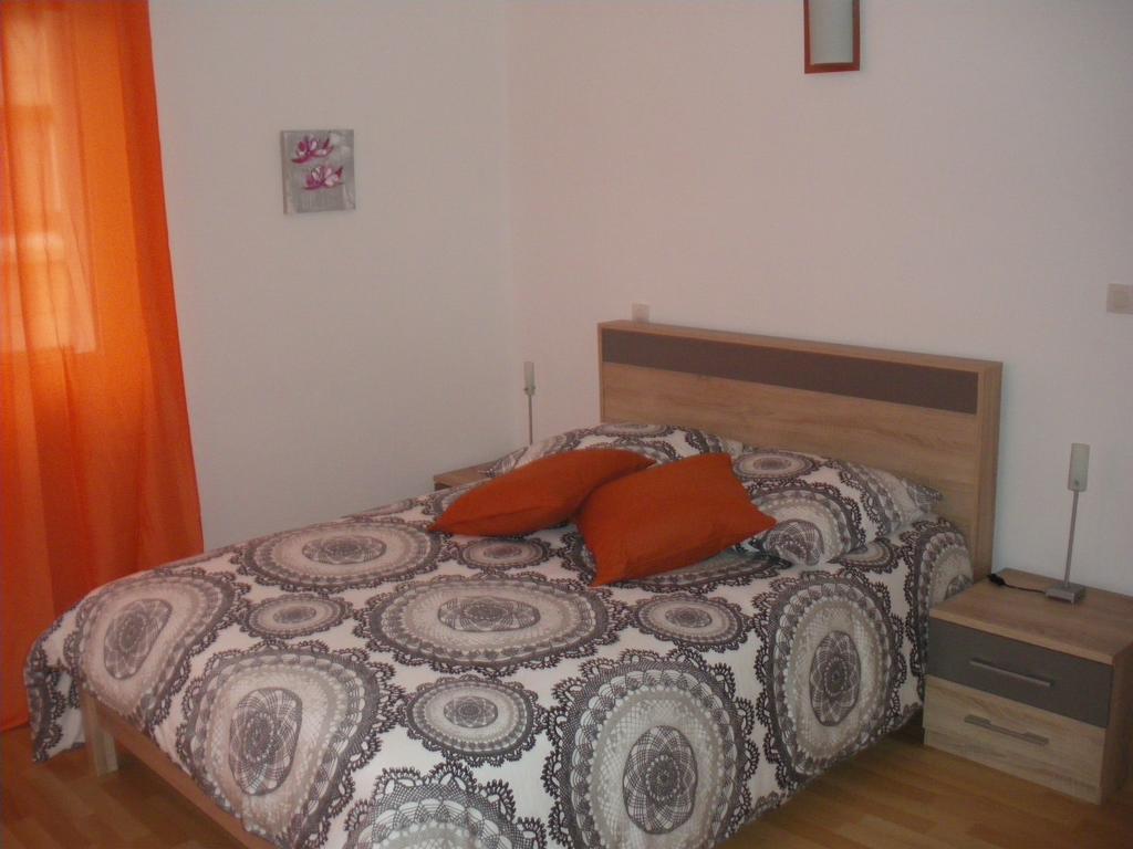 Au Pied De La Roche Apartment Exterior photo