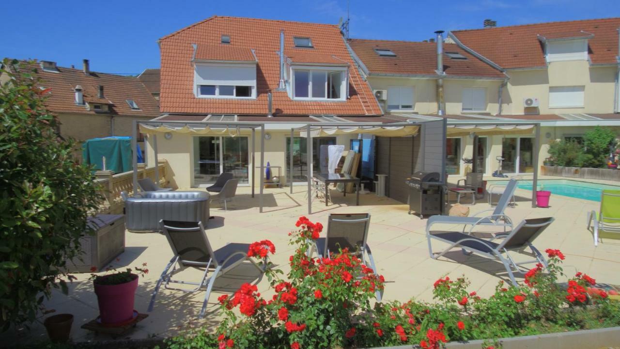 Au Pied De La Roche Apartment Exterior photo
