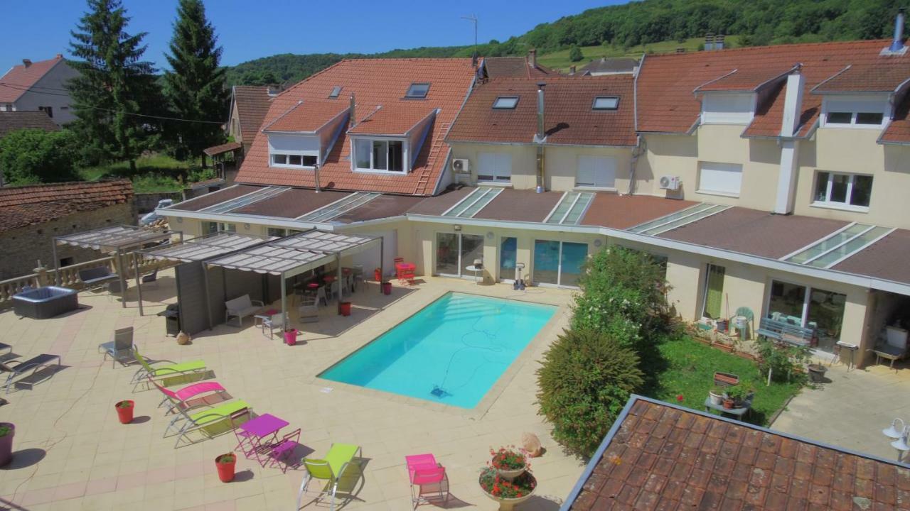 Au Pied De La Roche Apartment Exterior photo